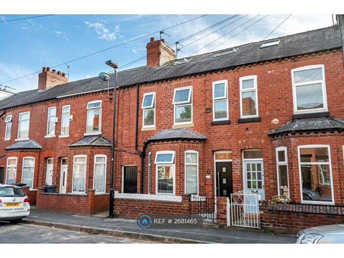 6 Bedroom Terraced House To Rent In Cromer Street, York, YO30