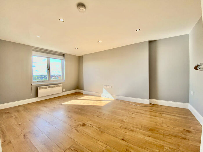 1 Bedroom Apartment To Rent In Avenue Road, Herne Bay, CT6