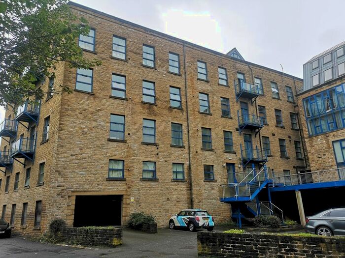 2 Bedroom Flat To Rent In Mill West, West Street, Sowerby Bridge, West Yorkshire, HX6