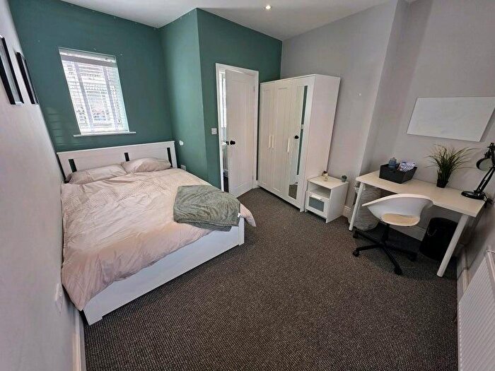 5 Bedroom House To Rent In Bingham Street, Manchester, M27