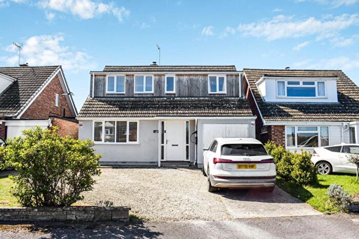 4 Bedroom Detached House To Rent In Aysgarth Road, Yarnton, OX5