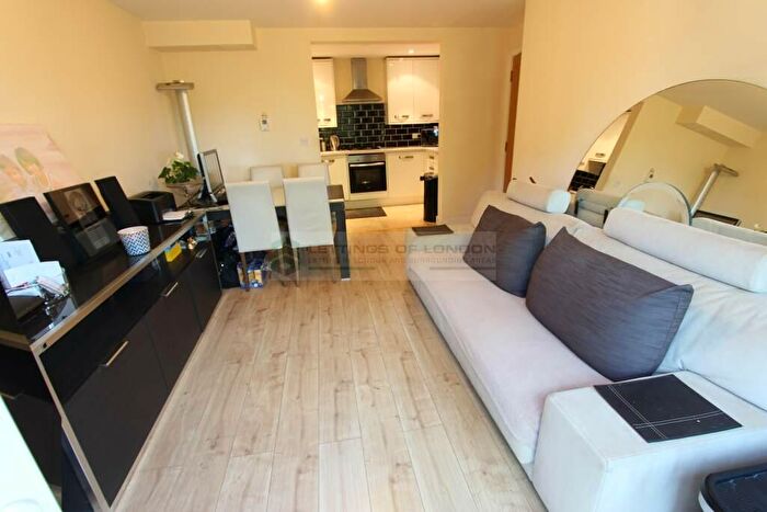 2 Bedroom Apartment To Rent In Westfield Lane, Harrow, HA3