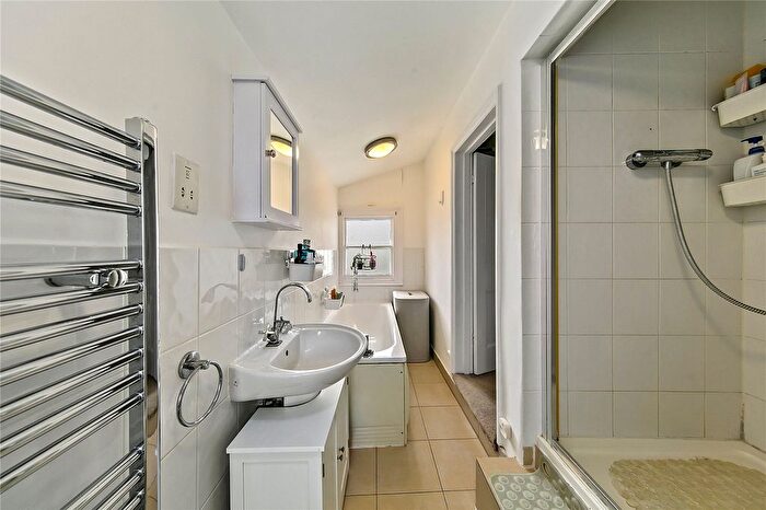 2 Bedroom Semi-Detached House For Sale In St. Marys Grove, Richmond, TW9