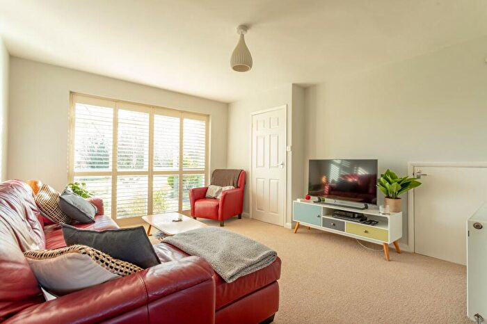 3 Bedroom Terraced House For Sale In De Havilland Way, Christchurch, BH23