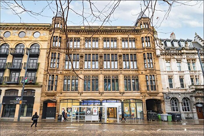 1 Bedroom Flat To Rent In The Headrow, Leeds, LS1