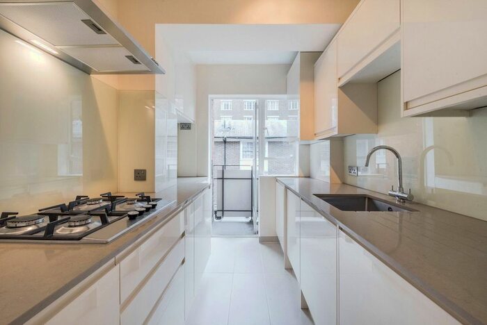 2 Bedroom Flat To Rent In Vincent Court, Seymour Place, London, W1H
