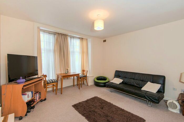 1 Bedroom Apartment To Rent In City Road, Winchester, SO23
