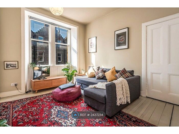 1 Bedroom Flat To Rent In Jeffrey Street, Edinburgh, EH1
