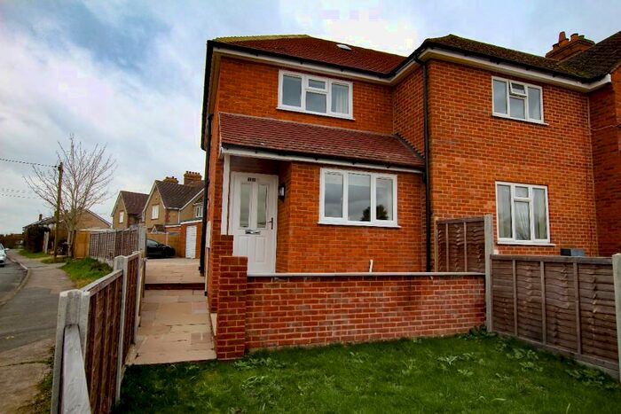 2 Bedroom End Of Terrace House To Rent In Harts Hill Road, Thatcham, Berkshire, RG18