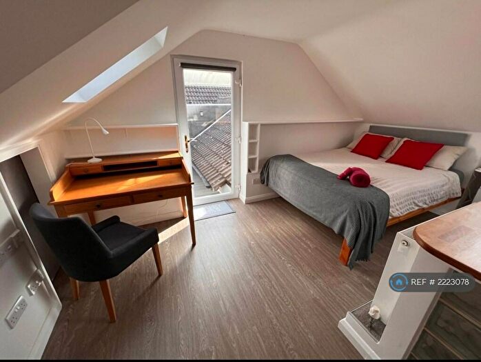 Studio To Rent In Marshworth, Milton Keynes, MK6