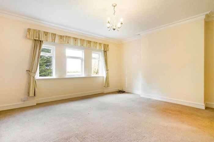2 Bedroom Flat For Sale In East Hall, Lodge Road, IP26