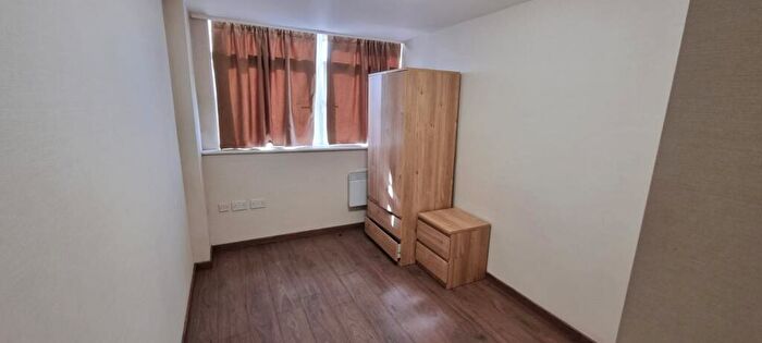 3 Bedroom Flat To Rent In Daniel House, Trinity Road, Bootle, Merseyside, L20