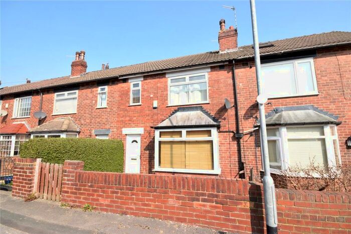 3 Bedroom Terraced House To Rent In Aston Place, Bramley, Leeds, LS13