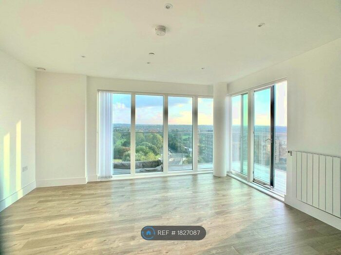 2 Bedroom Flat To Rent In Larkin House, London, SE3