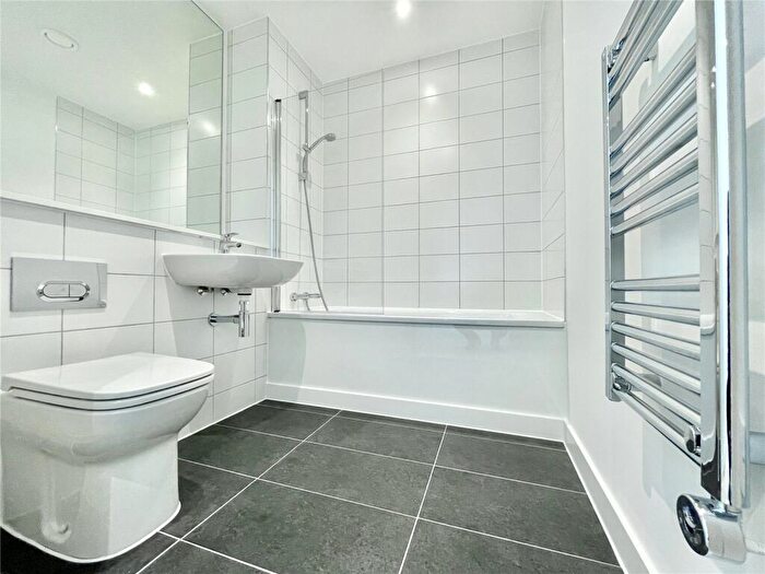 2 Bedroom Apartment To Rent In No Old Trafford, Wharf End, Trafford Park, Stretford, Manchester, M17