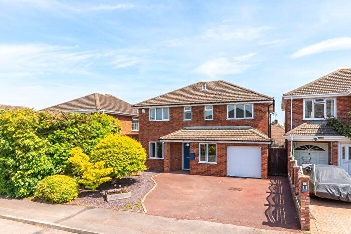 4 Bedroom Detached House For Sale In Tidbury Close, Woburn Sands, Milton Keynes, MK17