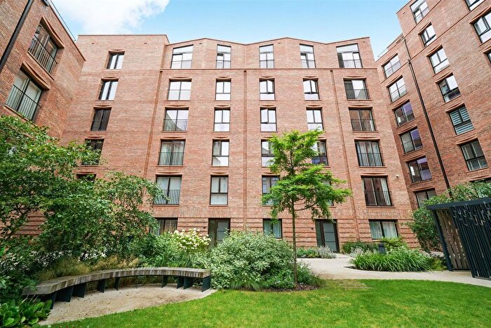 2 Bedroom Flat For Sale In Waverley, Hudson Quarter, York, YO1