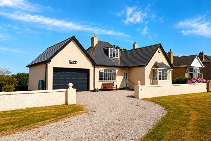 3 Bedroom Detached Bungalow For Sale In North Way, Quintrell Downs, TR8