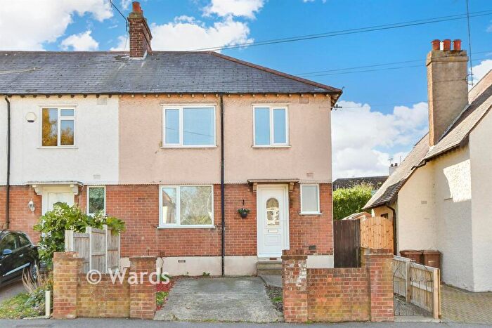 3 Bedroom End Of Terrace House For Sale In Sturdee Avenue, Gillingham, Kent, ME7
