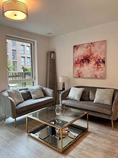 4 Bedroom Apartment To Rent In Cantwell House, Uptown Gardens, Shipbuilding Way, Uptown Park, London, E13