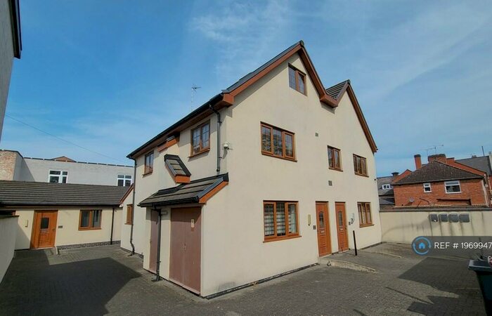 1 Bedroom Flat To Rent In Saffron Lane, Leicester, LE2