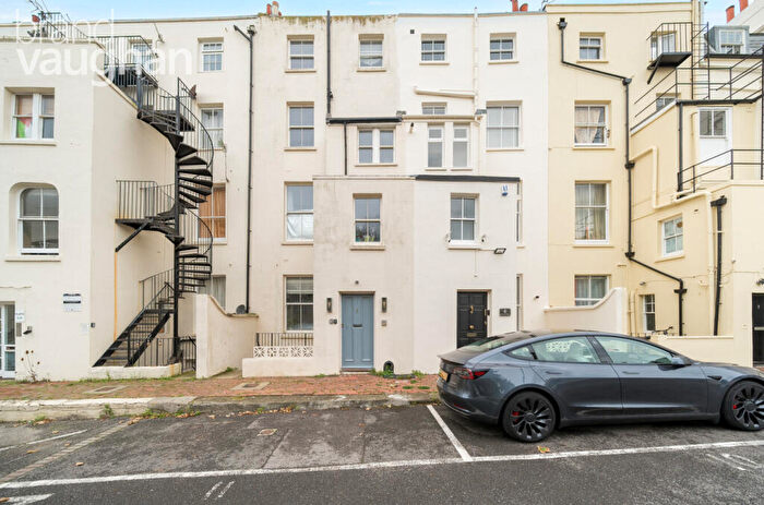 1 Bedroom Flat To Rent In Sillwood Place, Brighton, East Sussex, BN1