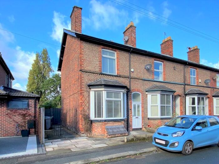 2 Bedroom End Of Terrace House To Rent In The Grove, Sale, M33