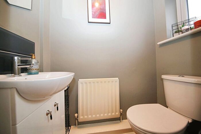 5 Bedroom Detached House For Sale In Fernside Grove, Winstanley, WN3