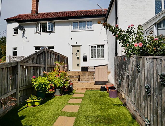3 Bedroom Semi-Detached House For Sale In Brewers Lane, Calne, SN11
