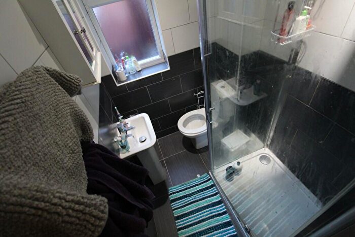 9 Bedroom Terraced House To Rent In Tiverton Road, Selly Oak, Birmingham, B29