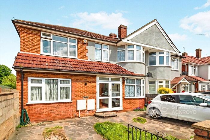 4 Bedroom Semi Detached House To Rent In Rochester Avenue, Feltham, TW13