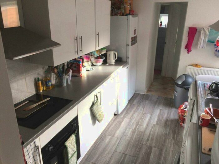 4 Bedroom Terraced House To Rent In Blenheim Road, Reading, RG1