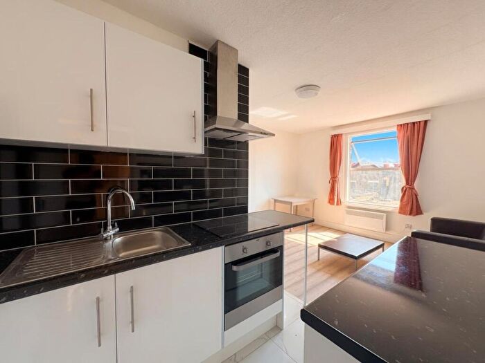 1 Bedroom Flat To Rent In Dean Road, London, NW2