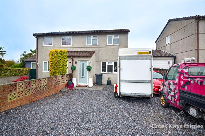 3 Bedroom Property For Sale In Blackthorn Close, Woolwell, PL6