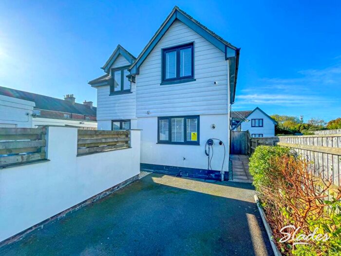 3 Bedroom Detached House To Rent In The Old Bake House Mews, Highcliffe, Dorset, BH23