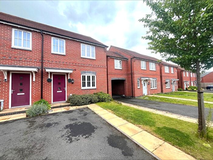 3 Bedroom End Of Terrace House To Rent In Pilkington Lane, Ashby-de-la-Zouch, Leicestershire, LE65