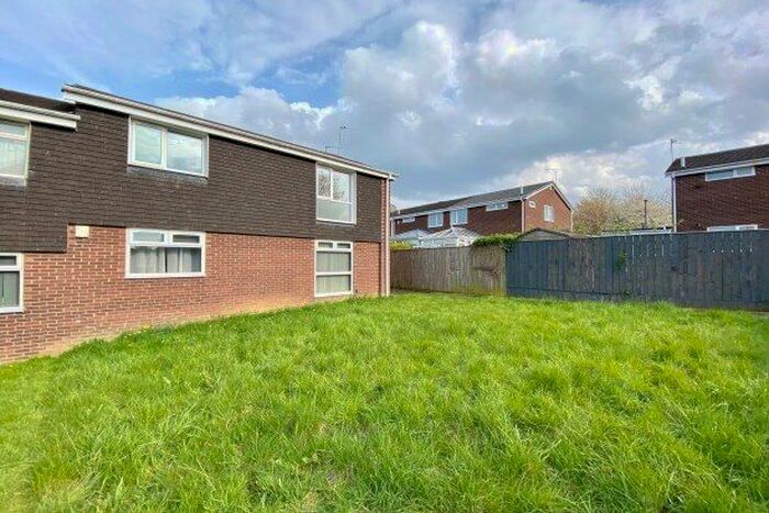 2 Bedroom Flat To Rent In Clifton Court, Newcastle Upon Tyne, NE3