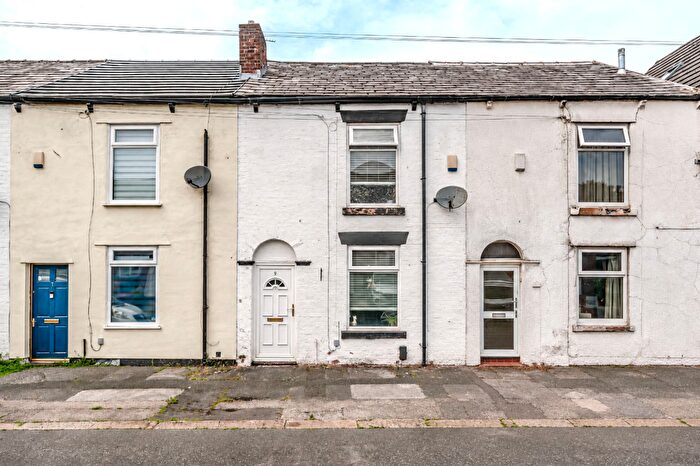2 Bedroom Terraced House For Sale In Albion Street, Westhoughton, BL5