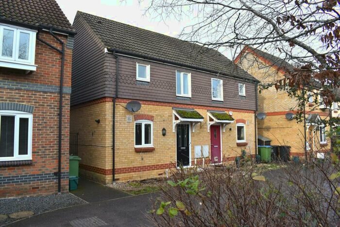 2 Bedroom House To Rent In Fernihough Close, Weybridge, KT13