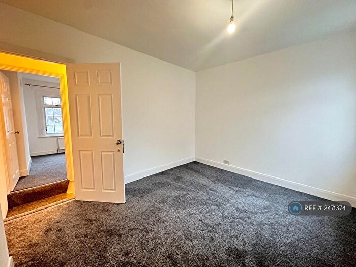 3 Bedroom Terraced House To Rent In Fawcett Road, Croydon, CR0