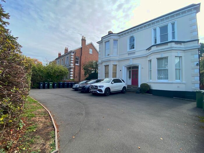 2 Bedroom Flat To Rent In Lillington Avenue, Leamington Spa, CV32