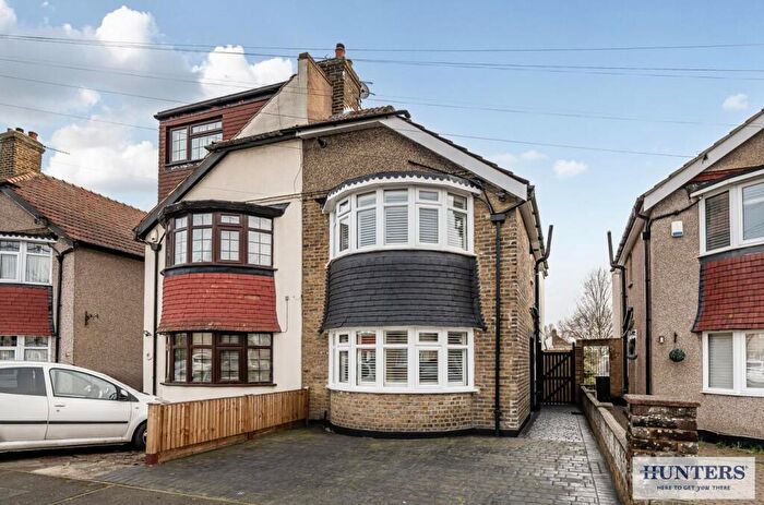 3 Bedroom Semi Detached House For Sale In Charmouth Road, Welling, DA16