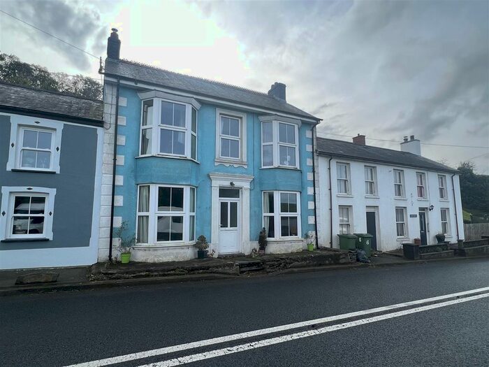 4 Bedroom Property For Sale In Goginan, Aberystwyth, SY23