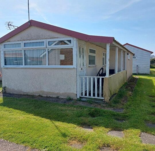 2 Bedroom Chalet For Sale In Park Avenue, Leysdown, Kent, ME12