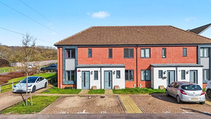 2 Bedroom Terraced House For Sale In Heath Wood Drive, Maidstone, ME14