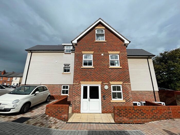 1 Bedroom Flat To Rent In Charndon Close, Reading, RG2