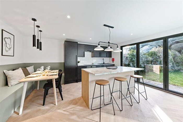 5 Bedroom Semi Detached House To Rent In Somner Close, Canterbury, CT2