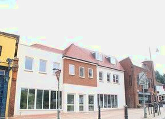 1 Bedroom Flat To Rent In High Street, Godalming, GU7