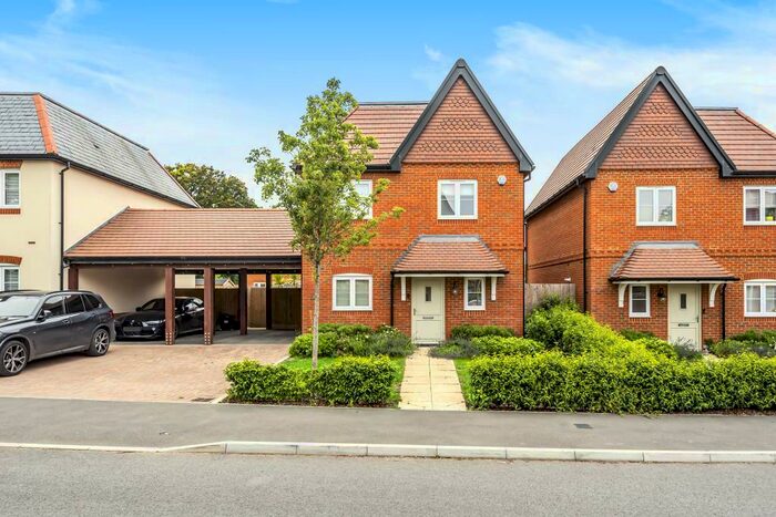 3 Bedroom Detached House To Rent In Bingham Drive, Wokingham, RG40