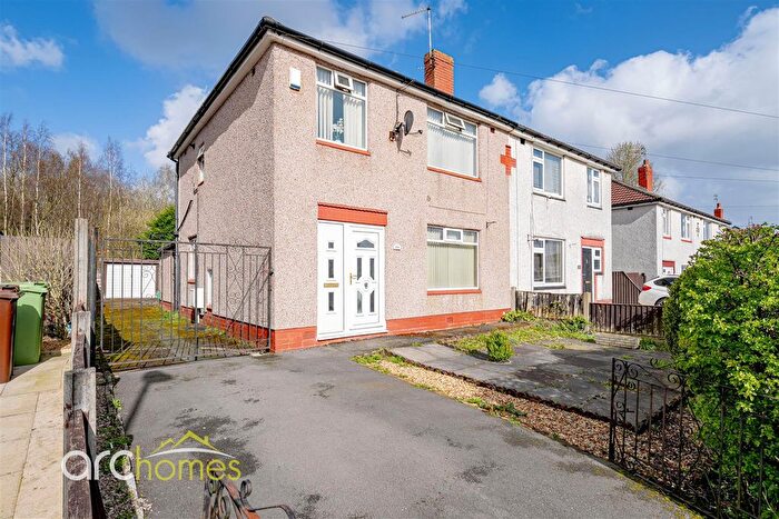 2 Bedroom Semi Detached House For Sale In Devonshire Road, Atherton, Manchester, M46